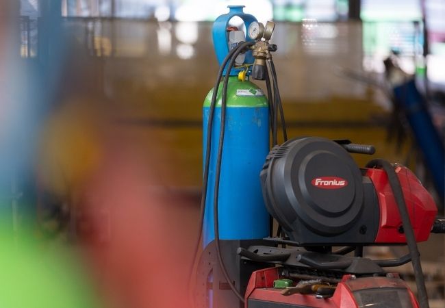 lipp stahlbau werkstatt fronius schweissgeraete